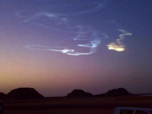 Forr�s: NASA, AMES, Jenniskens, Elhassan, Shaddad