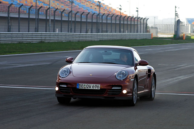 Forr�s: Porsche