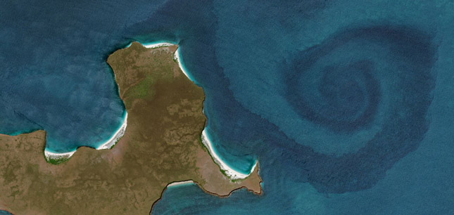 Forrás: GeoEye-1 Forrás: GeoEye-1