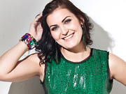 N�n�si P�l kihozta Zsuzs�b�l a bomban�t