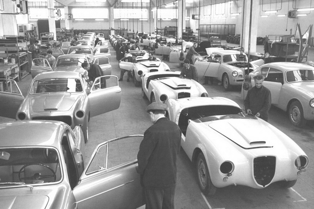 Forrás: Pininfarina Forrás: Pininfarina